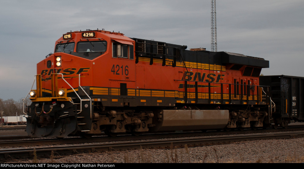 BNSF 4216